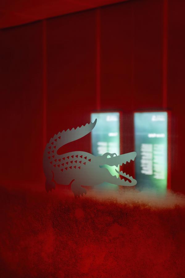 LACOSTE LIGHTCLUB