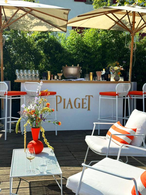 “Piaget Society Club House” 